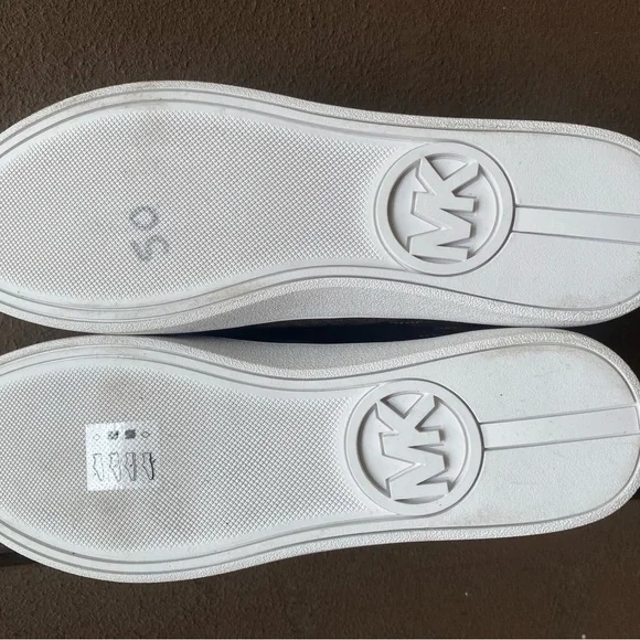 ✨BRAND NEW✨Michael Kors Women’s Brown Monogram Sneakers Size 9.5 - Picture 6 of 9